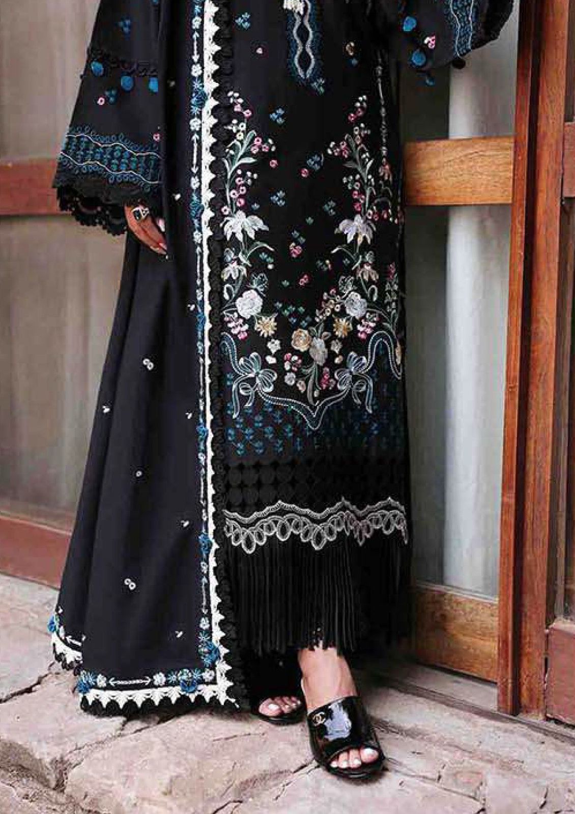 Classic Wear– 3Pc Unstitched Dhank Suit with Heavy Embroidery & Plain Back