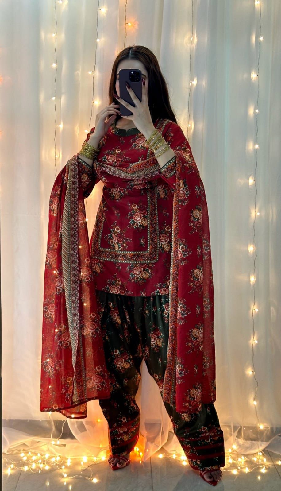 Graceful Look – 3Pc Unstitched Silk Suit with Digital Print Design